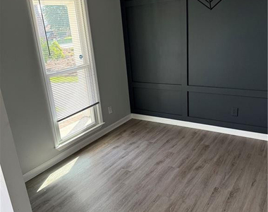 7817 Laura Ann Court - Photo Thumbnail 8