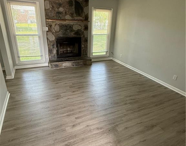 7817 Laura Ann Court - Photo Thumbnail 16