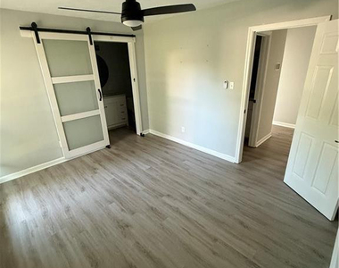 7817 Laura Ann Court - Photo Thumbnail 19