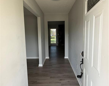 7817 Laura Ann Court - Photo Thumbnail 15