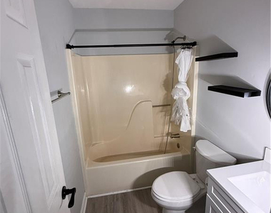 7817 Laura Ann Court - Photo Thumbnail 25