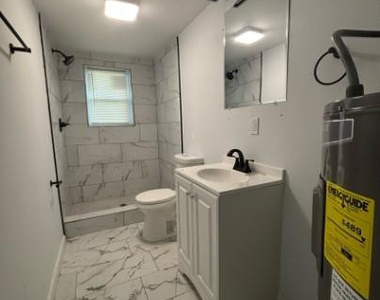 2212 Murchison Road - Photo Thumbnail 4