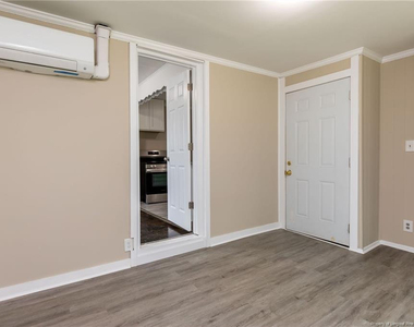 311 Stuart Avenue - Photo Thumbnail 11