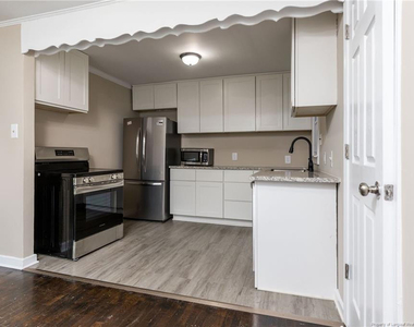 311 Stuart Avenue - Photo Thumbnail 7