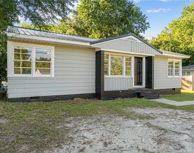 821 Sandalwood Drive - Photo Thumbnail 2