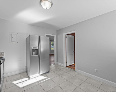821 Sandalwood Drive - Photo Thumbnail 18