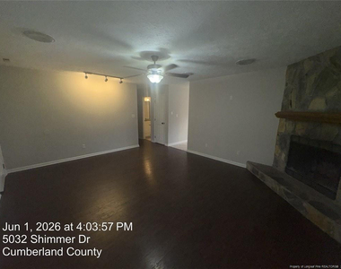 5032 Shimmer Drive - Photo Thumbnail 4