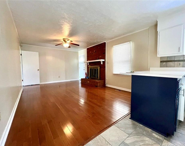1319 Levy Drive - Photo Thumbnail 8
