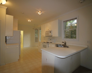 1437 Opal Court - Photo Thumbnail 7