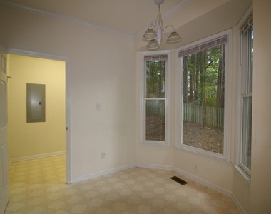 1437 Opal Court - Photo Thumbnail 9