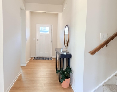 1100 Landen Creek Lane - Photo Thumbnail 10