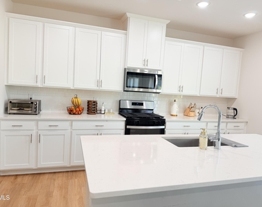 1100 Landen Creek Lane - Photo Thumbnail 18