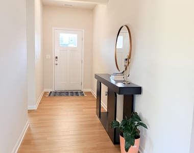 1100 Landen Creek Lane - Photo Thumbnail 13