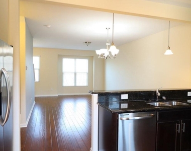 1517 Crafton Way - Photo Thumbnail 7