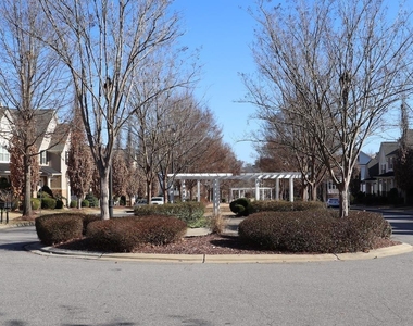 1517 Crafton Way - Photo Thumbnail 17