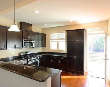 1517 Crafton Way - Photo Thumbnail 5