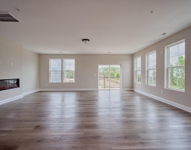 11052 Ligon Mill Road - Photo Thumbnail 10