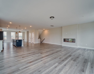 11052 Ligon Mill Road - Photo Thumbnail 7
