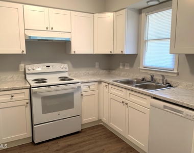 5533 Kaplan Drive - Photo Thumbnail 7