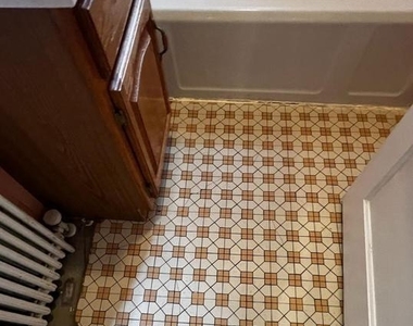 316 Gerard Avenue - Photo Thumbnail 6