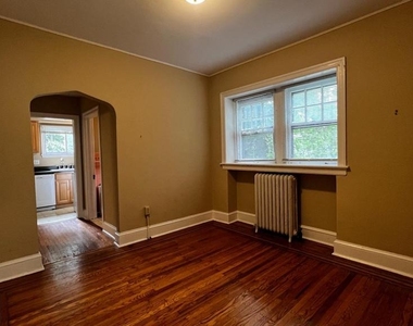 316 Gerard Avenue - Photo Thumbnail 2