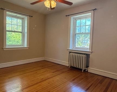 316 Gerard Avenue - Photo Thumbnail 6