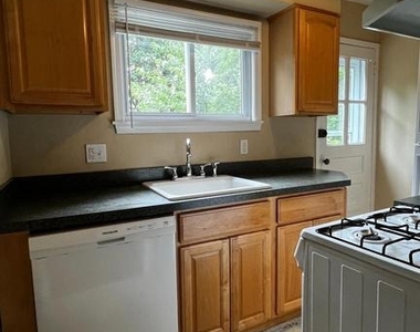 316 Gerard Avenue - Photo Thumbnail 9