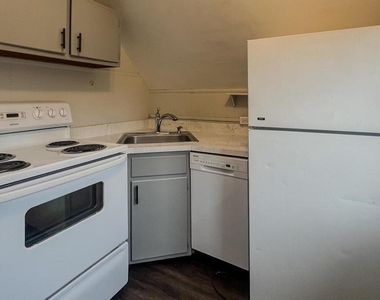 7919 Park Avenue - Photo Thumbnail 4