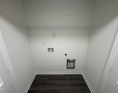 514 S Ryals Street - Photo Thumbnail 8