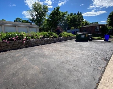 600 Farmington Avenue - Photo Thumbnail 13