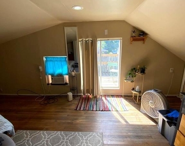 600 Farmington Avenue - Photo Thumbnail 7