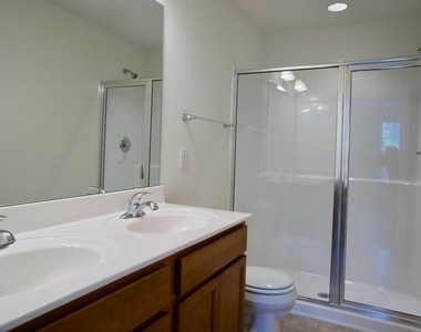 3015 Bluegrove Road - Photo Thumbnail 14
