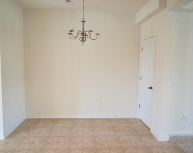 3015 Bluegrove Road - Photo Thumbnail 6