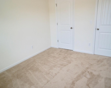 3015 Bluegrove Road - Photo Thumbnail 18