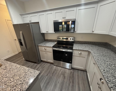 510 S Ryals Street - Photo Thumbnail 18