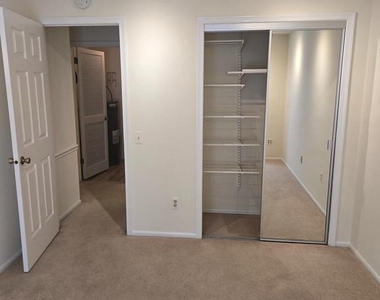 709 Pritchard Place - Photo Thumbnail 12