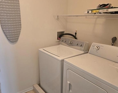 709 Pritchard Place - Photo Thumbnail 15