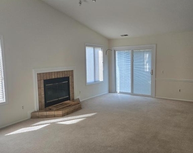709 Pritchard Place - Photo Thumbnail 7