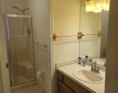 709 Pritchard Place - Photo Thumbnail 9