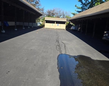 709 Pritchard Place - Photo Thumbnail 4