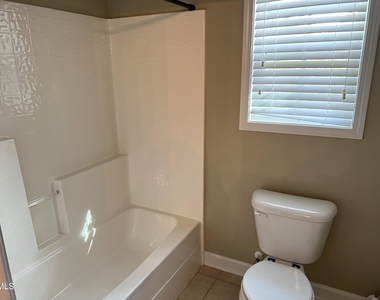 936 Bentbury Way - Photo Thumbnail 14