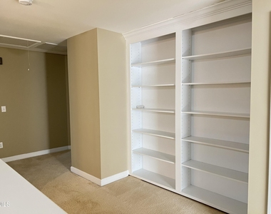 936 Bentbury Way - Photo Thumbnail 10