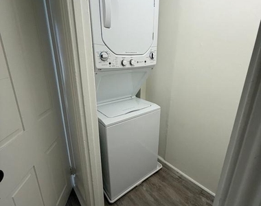 22 N Darlington Street - Photo Thumbnail 10