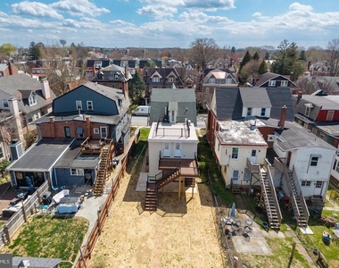325 W Barnard Street W - Photo Thumbnail 52