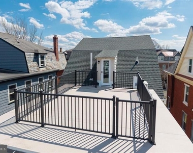 325 W Barnard Street W - Photo Thumbnail 47
