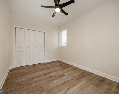 325 W Barnard Street W - Photo Thumbnail 4