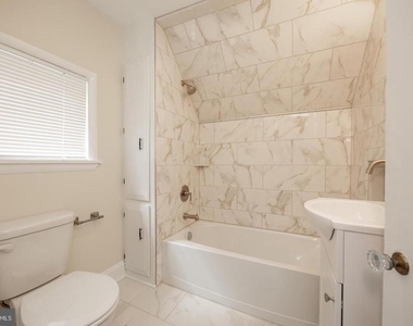 325 W Barnard Street W - Photo Thumbnail 50