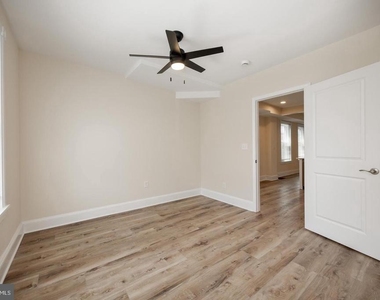 325 W Barnard Street W - Photo Thumbnail 29