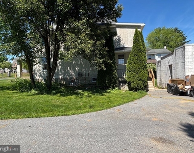 888 Walnut Street - Photo Thumbnail 36
