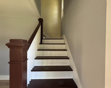 888 Walnut Street - Photo Thumbnail 14